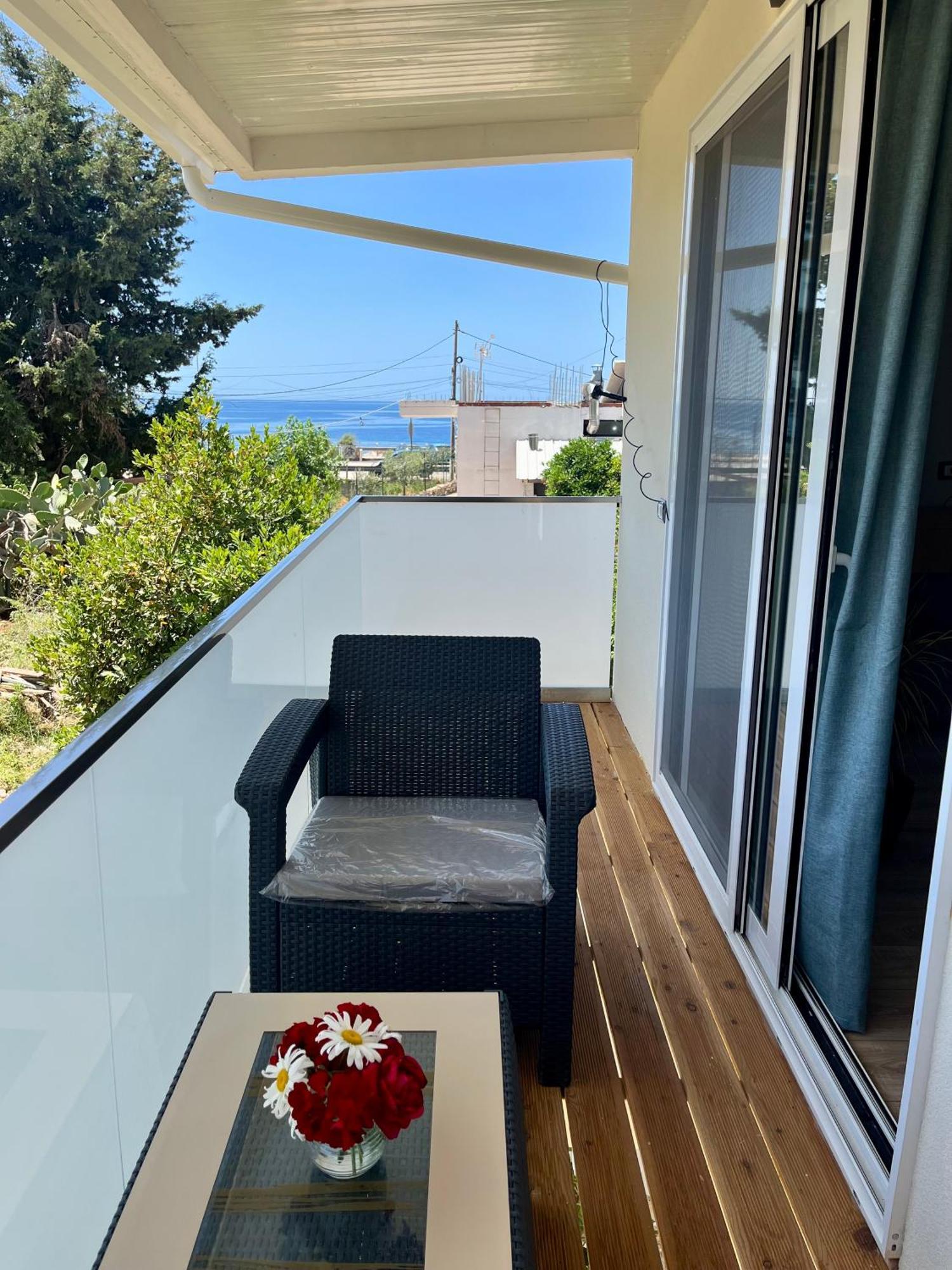 Hotel Portokali Himare Bagian luar foto