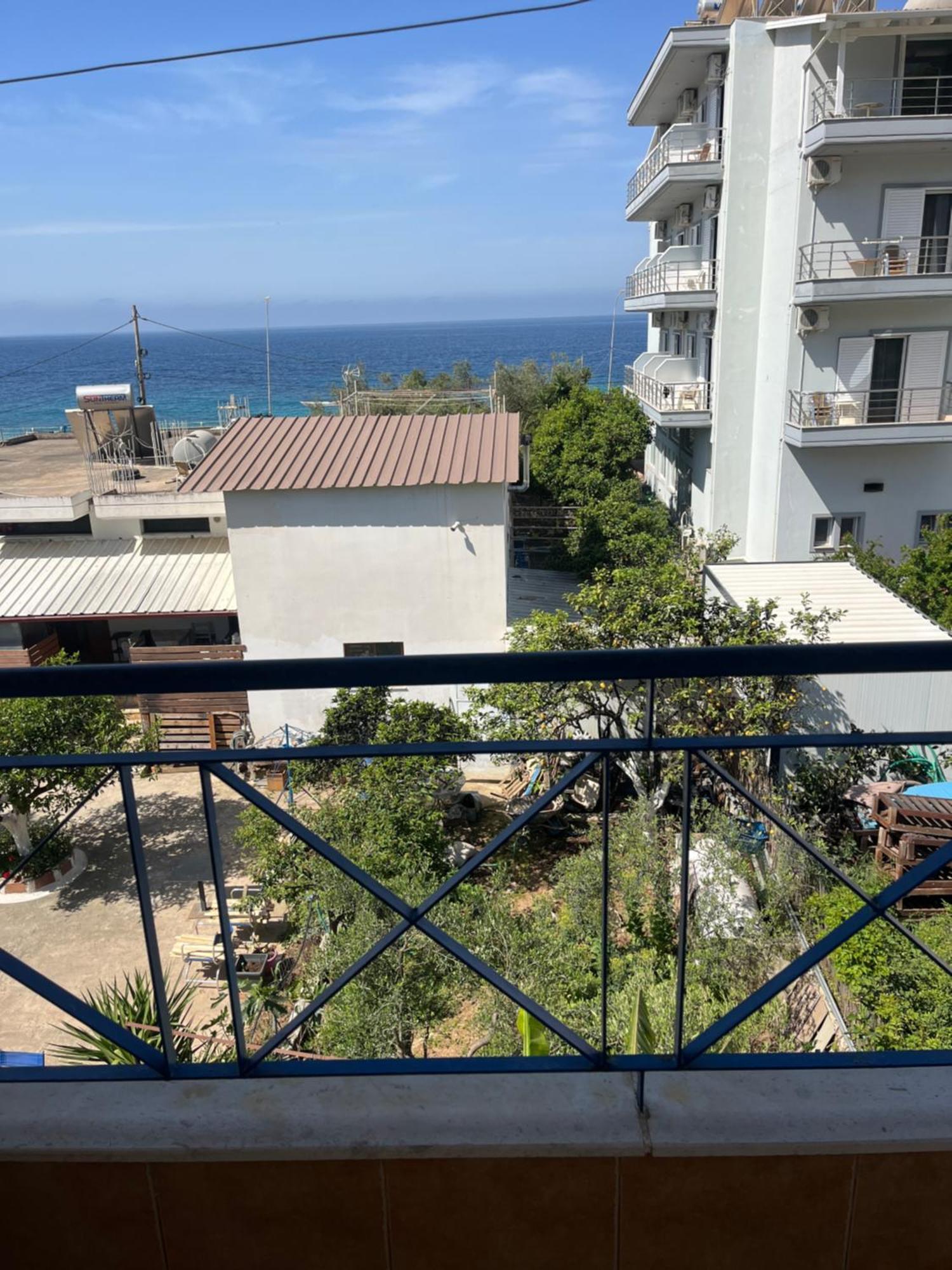 Hotel Portokali Himare Bagian luar foto