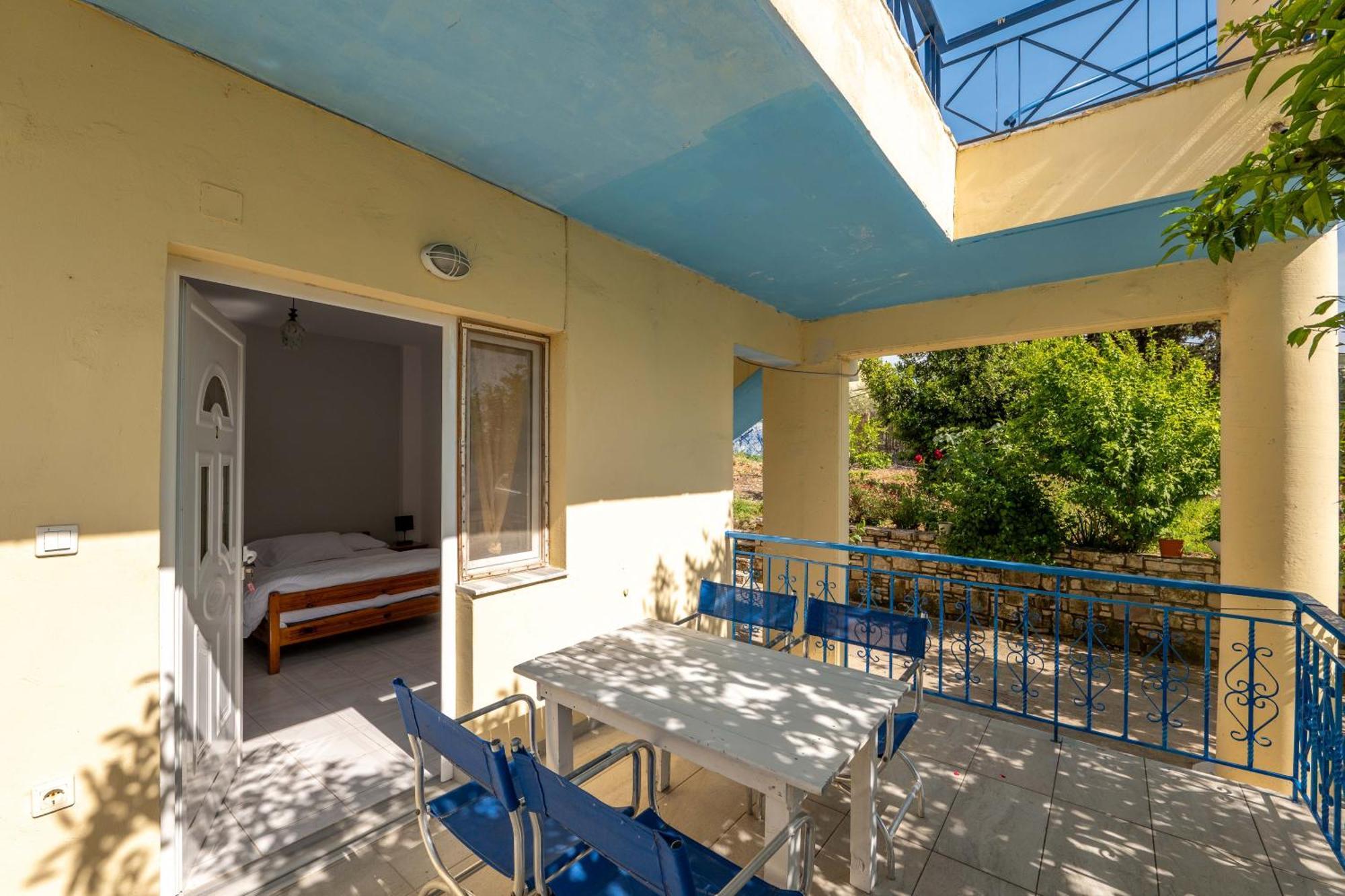 Hotel Portokali Himare Bagian luar foto